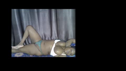 Snapshot of loveytiana chatting on November 2025 01:08:02 AM loveytiana online show from November 2025 01:08:02 AM