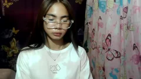 Snapshot of loving_rhean chatting on June 2026 12:13:01 AM loving_rhean online show from June 2026 12:13:01 AM