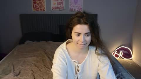 Snapshot of lovingwhisperr chatting on February 2026 01:24:02 AM Erika online show from February 2026 01:24:02 AM