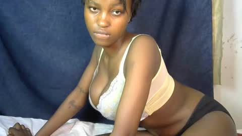 Snapshot of lovly_lastborn chatting on September 2025 09:40:02 PM lovly_lastborn online show from September 2025 09:40:02 PM