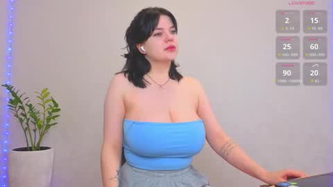 Vikkkk  online show from October 2025 01:42:02 PM