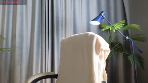 Snapshot of lowkeywild_ chatting on July 2026 04:15:01 AM lowkeywild_ online show from July 2026 04:15:01 AM