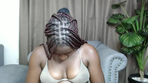 loyalcutie online show from January 2025 08:20:02 AM