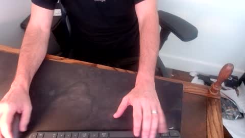 lreed090 online show from September 2025 08:31:01 PM