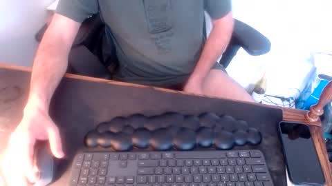 lreed090 online show from March 2026 03:38:01 PM