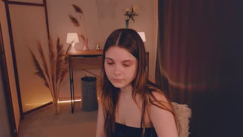 Lu 3 online show from September 2025 08:58:02 AM