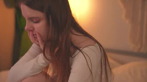 Lu 3 online show from October 2025 07:53:02 AM