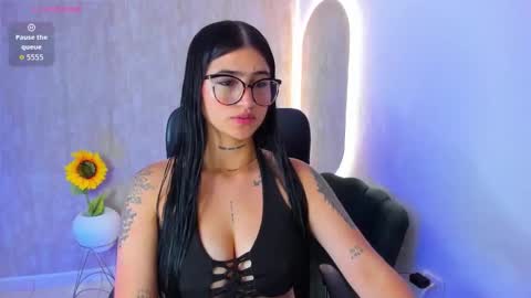 Luana online show from October 2025 12:09:01 PM