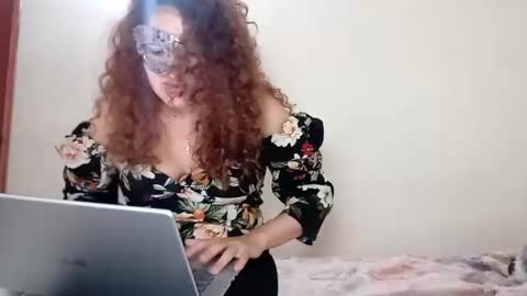 luanapowerful online show from February 2025 04:07:02 AM