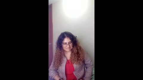 Snapshot of luanapowerful chatting on April 2026 05:41:02 AM luanapowerful online show from April 2026 05:41:02 AM