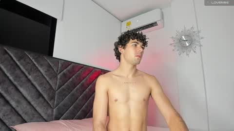 Luca Ferrer online show from February 2025 03:01:02 AM