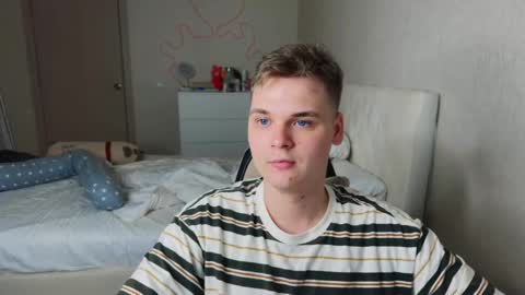 Lucas Gill online show from November 2025 03:38:01 AM