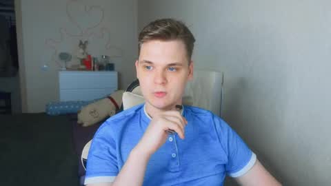 Lucas Gill online show from November 2025 03:15:02 PM