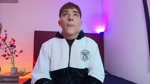 Lucas lovee online show from April 2026 01:11:01 PM