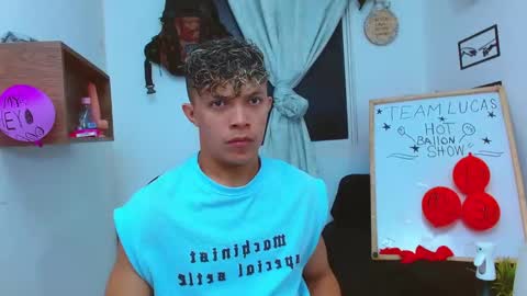 Lucas Luxx online show from November 2025 12:48:02 PM