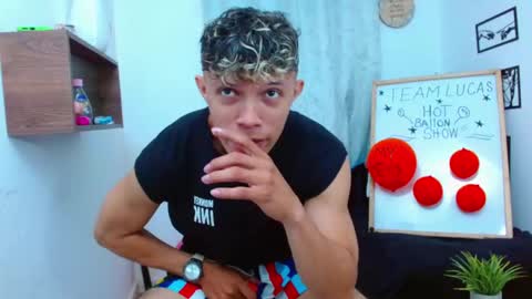 Lucas Luxx online show from December 2025 11:52:02 AM