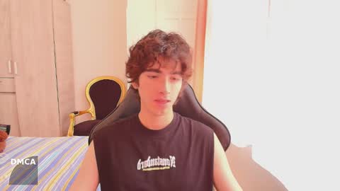 lucas_xo online show from October 2025 04:25:02 PM