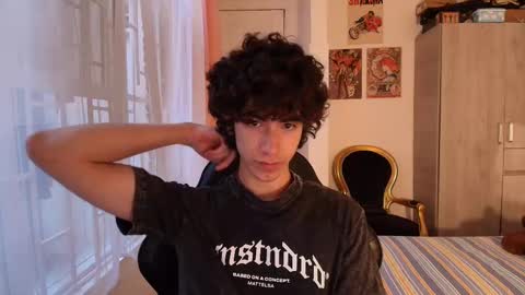 lucas_xo online show from November 2025 10:12:01 PM