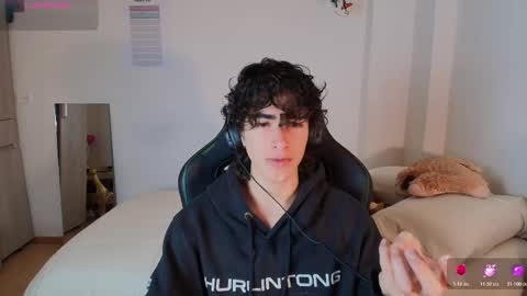 lucas_xo online show from February 2026 10:20:02 PM