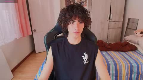 lucas_xo online show from March 2026 09:32:02 PM