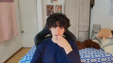 lucas_xo online show from April 2026 03:29:01 AM