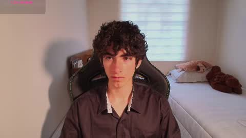 lucas_xo online show from June 2026 10:08:01 PM