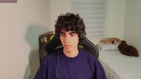 lucas_xo online show from June 2026 04:10:02 AM