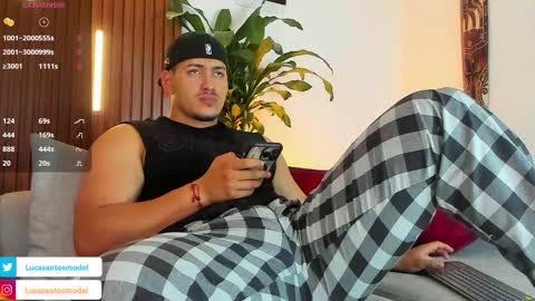 LUCA SANTOS online show from November 2025 01:17:01 AM