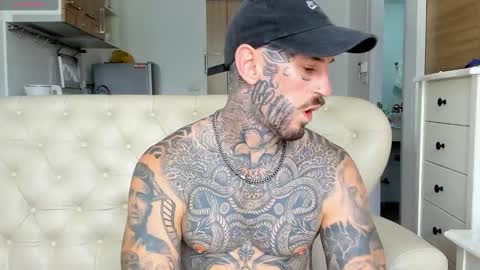 lucasexclusive online show from September 2025 04:47:01 AM