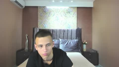 Snapshot of lucaskaur chatting on July 2026 12:08:01 PM lucaskaur online show from July 2026 12:08:01 PM