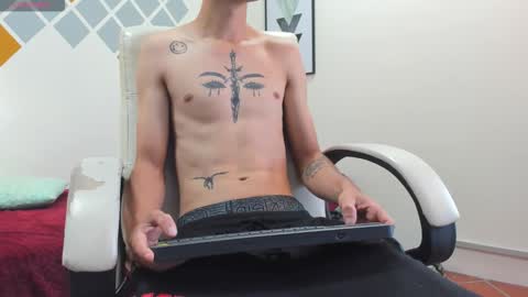 LucassSmith11 online show from December 2025 12:02:02 PM