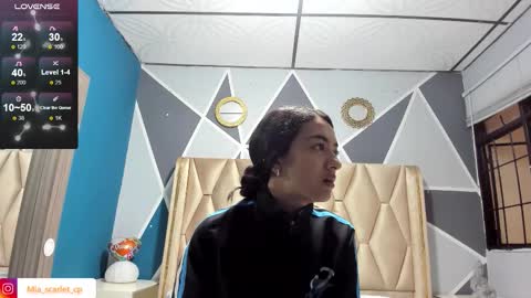 MIA HOT online show from September 2025 12:06:01 PM