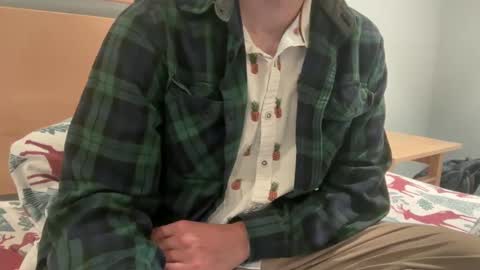 lucca_d123 online show from September 2025 08:13:02 AM