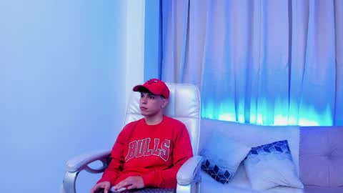 Lucho online show from April 2026 03:59:01 AM