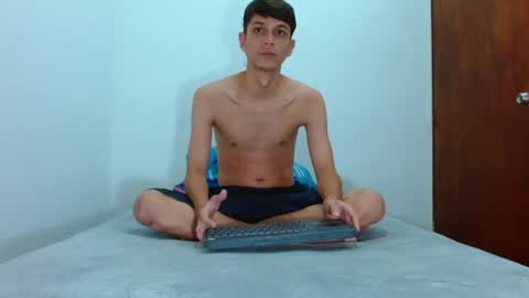 LUCHO HOT  online show from July 2026 01:19:01 AM