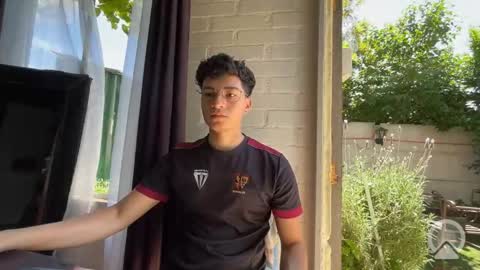 Felipe online show from October 2025 03:57:02 PM