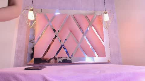 Luci online show from April 2026 03:20:02 AM