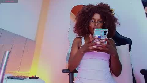 Snapshot of lucia01m chatting on June 2026 06:54:01 PM lucia01m online show from June 2026 06:54:01 PM