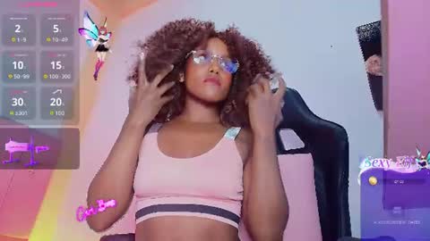 Snapshot of lucia01m chatting on June 2026 07:05:01 PM lucia01m online show from June 2026 07:05:01 PM