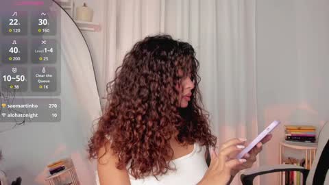 Snapshot of lucia_lee_ chatting on February 2025 12:17:01 AM Lucia online show from February 2025 12:17:01 AM