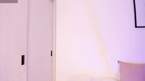 Snapshot of lucia_lee_ chatting on November 2025 11:38:01 PM Lucia online show from November 2025 11:38:01 PM