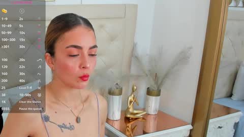 lucia_lorenz online show from November 2025 11:20:01 AM