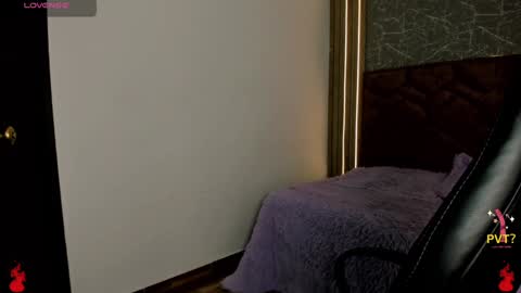 lucia star  online show from January 2025 09:17:01 PM