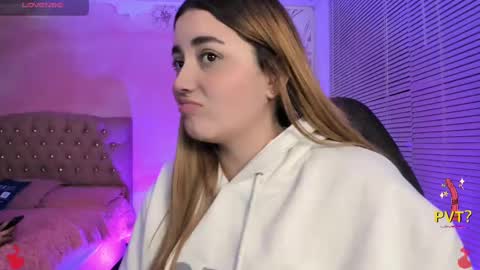 lucia star  online show from February 2025 02:38:01 AM