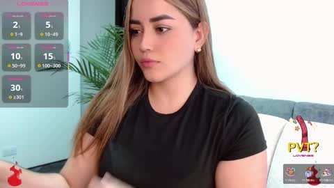 lucia star  online show from October 2025 08:55:02 PM