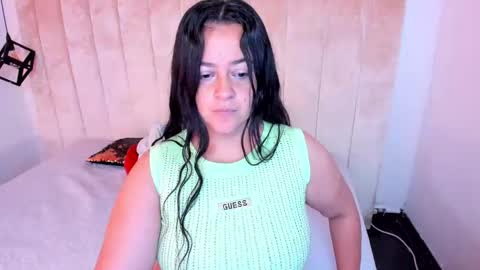 Snapshot of lucia_vonne chatting on September 2025 01:11:02 PM Lucia Vonne online show from September 2025 01:11:02 PM