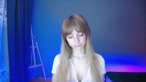 Lucy online show from March 2025 10:19:02 PM