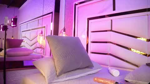 luciana_agudelo online show from April 2026 07:14:01 PM