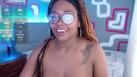 Luciana online show from November 2025 09:15:02 PM