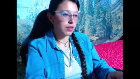 Lucy online show from September 2025 09:30:01 PM